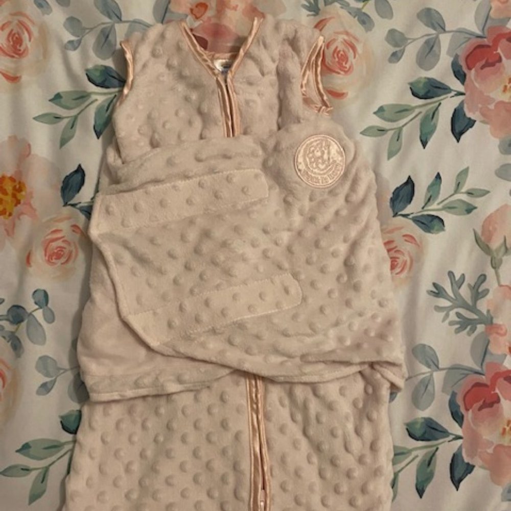 Halo Sleepsack Swaddle- Pink plushy velboa, NB